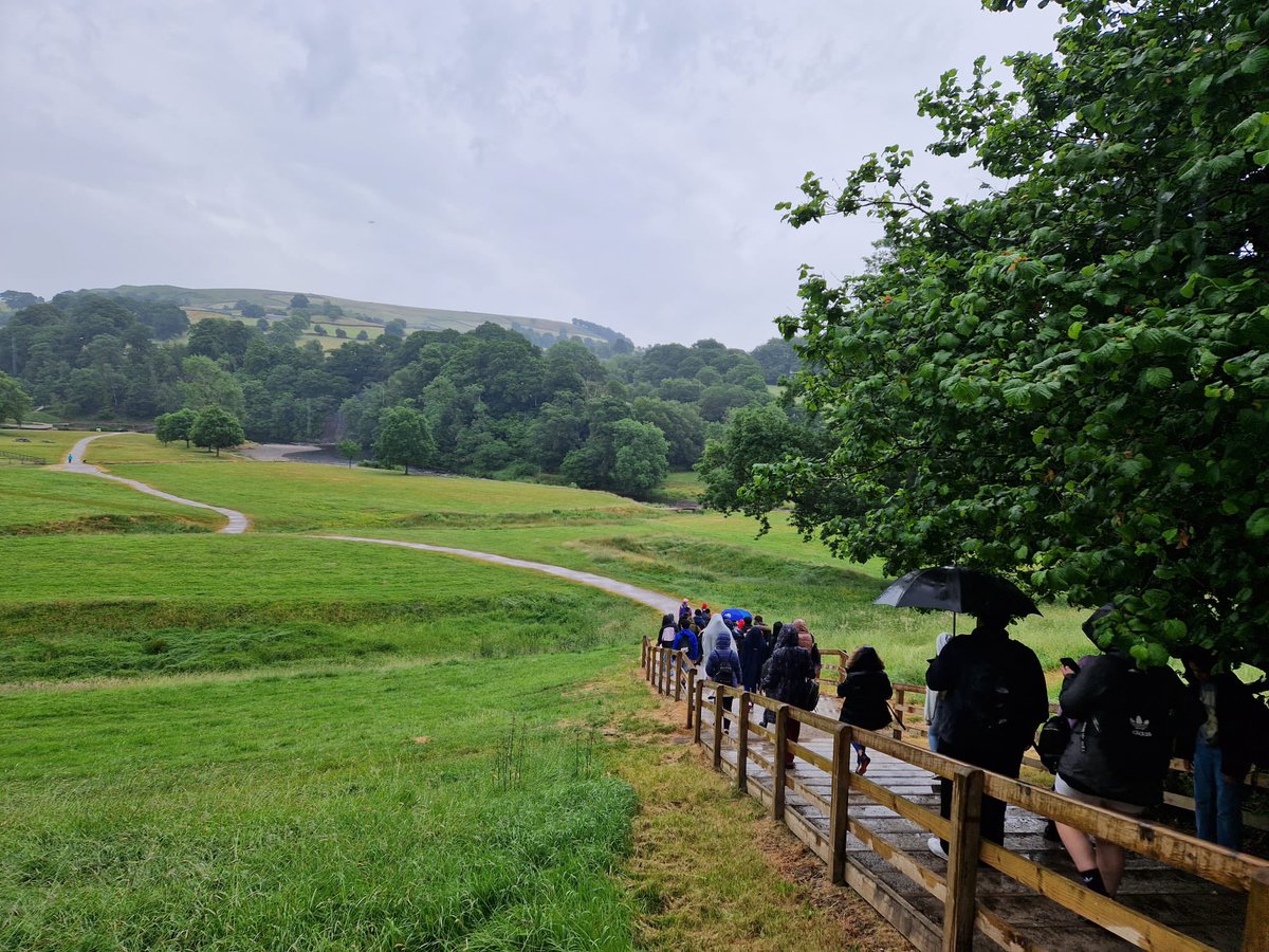 CarltonBolling's tweet photo. We are at the magical #BoltonAbbey where the students are showing such #resilience in this weather. We won’t let it ruin our day #CarltonEdge💎 https://t.co/y6hjVkZ4YB