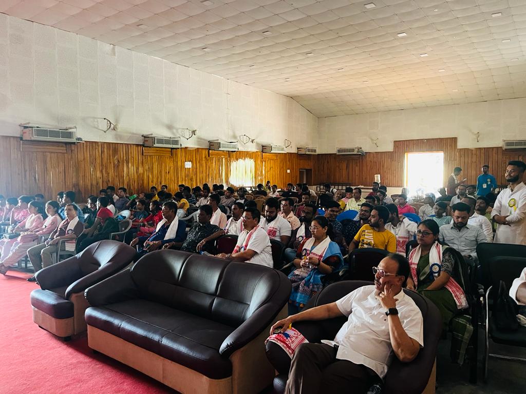inyassam's tweet photo. On 4th June,2023; Third Foundation Day of @inyassam was observed. Hon. DC, Nagaon, Shri Narendra Kumar Shah IAS and Hon. SP Shri Nabaneet Mahanta IPS were present as the Chief Guests of the occasion.
Also many educationists, Advocates, Social Workers and Well wishers were present https://t.co/Zv0YQrkWE1