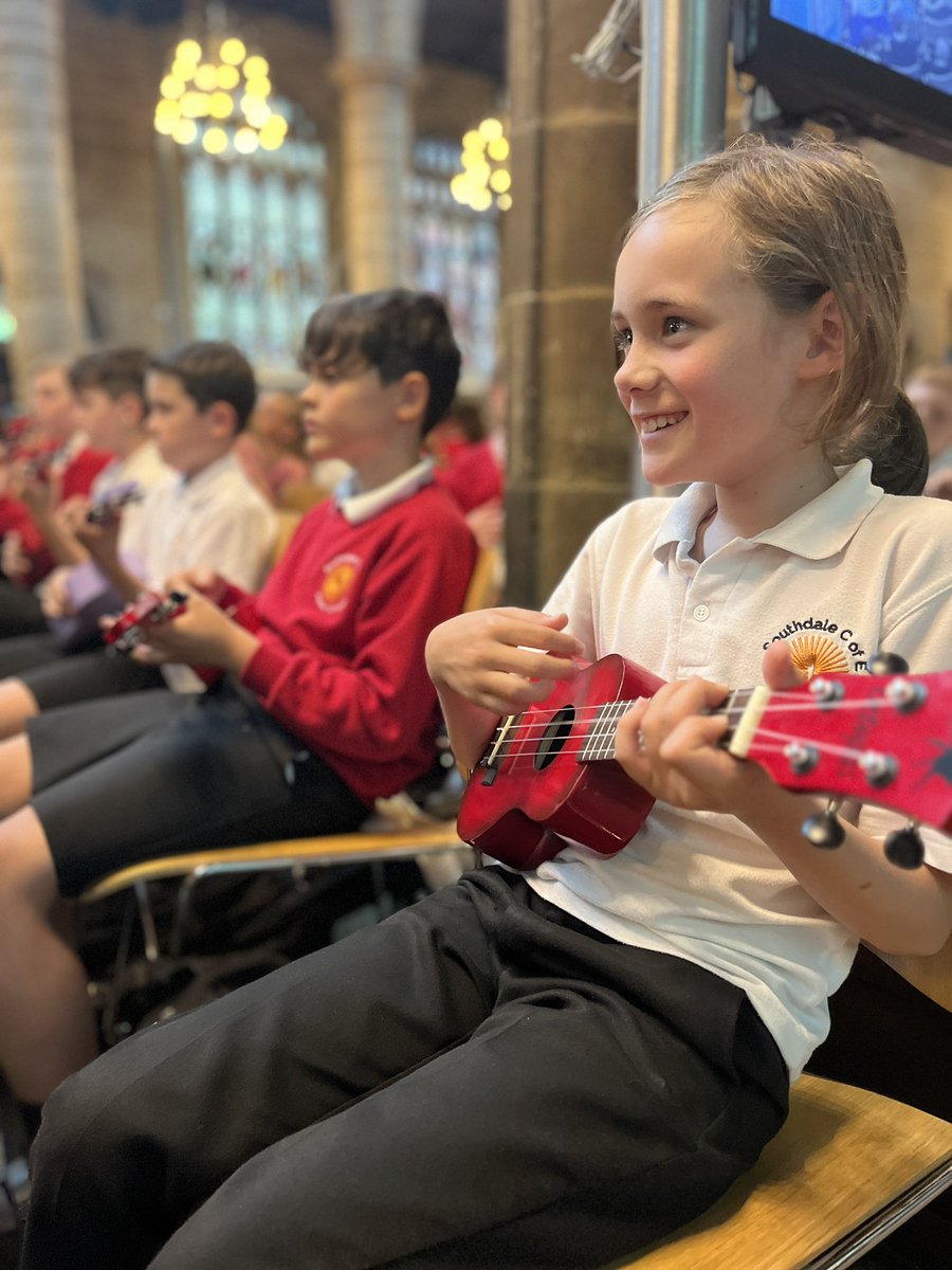 SouthdaleSchool's tweet image. The concert is in full swing! We are performing so well! Very proud! 🪕🎶 #southdalecurriculum