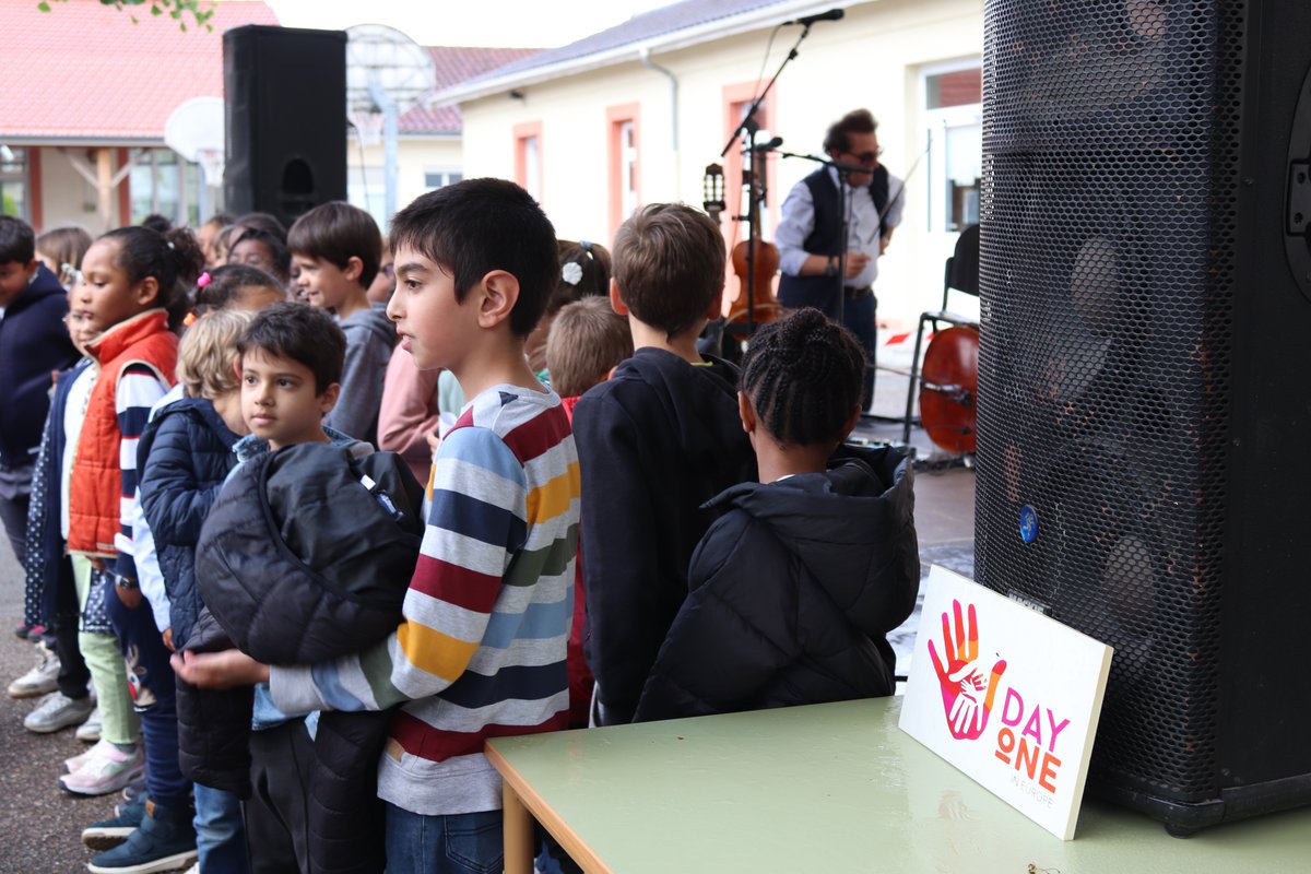 The LABA tweet media