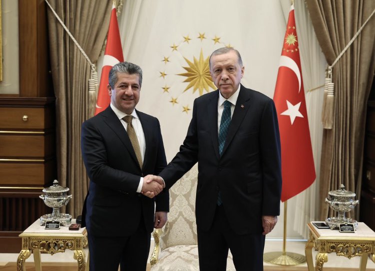 Kuzey Irak Bölgesel Kürt Yönetimi (Kürdistan)
Başbakanı @masrourbarzani Cumhurbaşkanımız 
Sayın @RTErdogan ile görüştü inşallah görüşmeler birlik beraberliğimizi kardeşliğimizi daha da güçlendirecektir