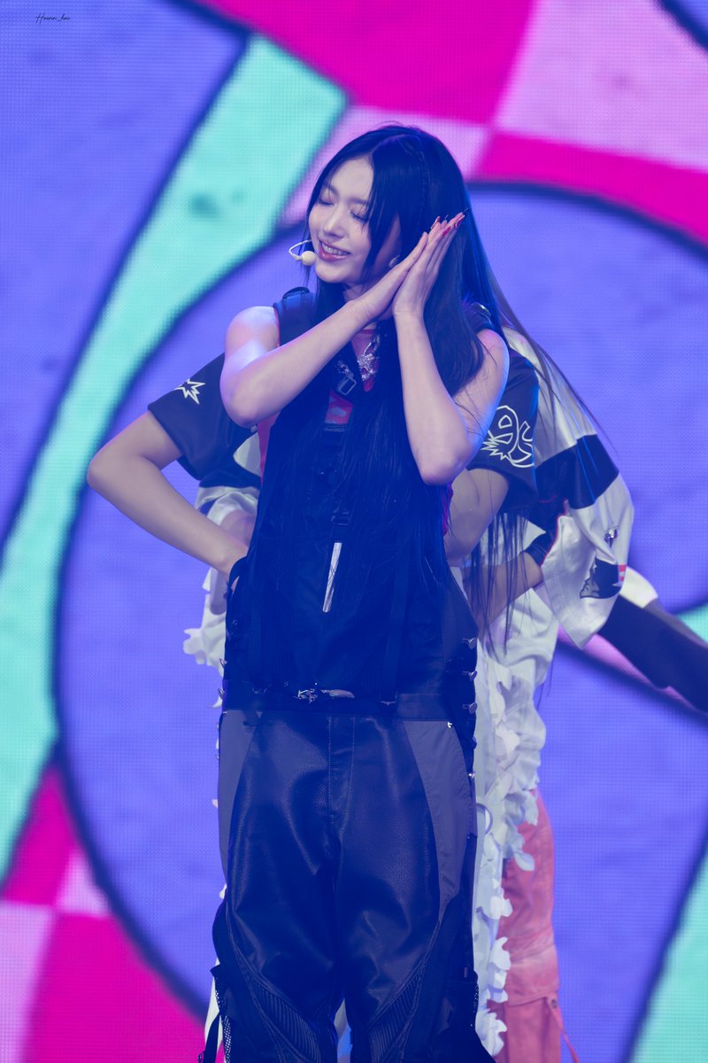 230611 위버스콘

#뉴진스 #해린 #NewJeans #Haerin