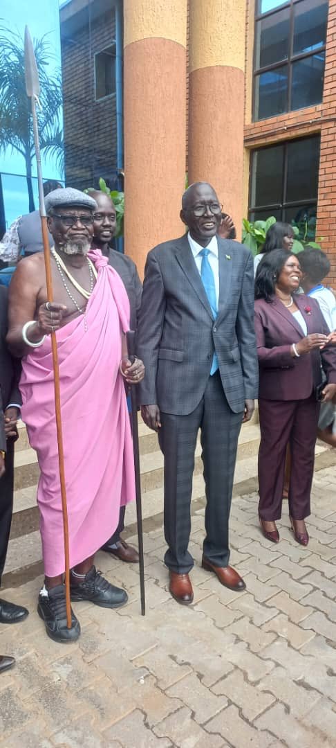 Hon. Stephen Dhieu Dau tweet media