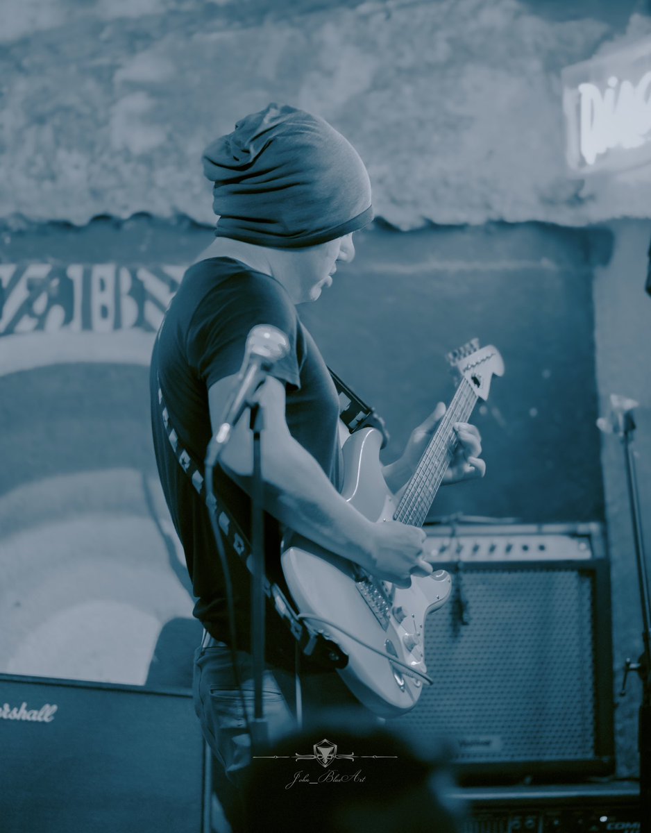SindormeBand's tweet photo. Uno de los proyectos de nuestro querido ex-baterista John Blue Art 📸
Fotografías del evento pasado en Centro Cultural Guitar Class https://t.co/3zXT7FUa0Q