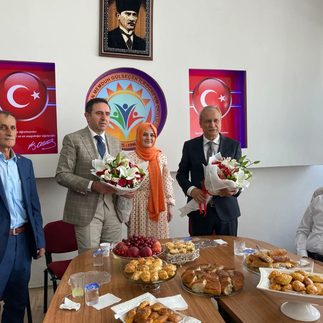 Osmangazi Halk Eğitim Merkezi tarafından organize edilen ve tamamlanan kurs sonrası belge takdimi okulumuzda sergilenen sergiden...<a href="/GurhanCokgezer/">Gürhan Çokgezer</a> <a href="/Osmangazi_MEM/">Osmangazi İlçe Milli Eğitim Müdürlüğü</a> <a href="/Ali_Partal/">Ali Partal</a> @HalkOsmangazi