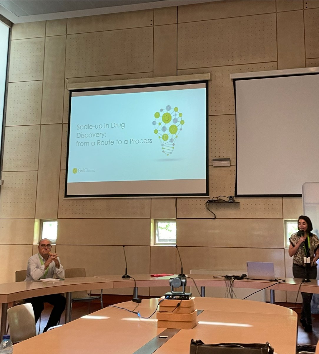 This morning we had the pleasure to impart the workshop on 'Scale-up in Drug Discovery: from a route to a process' at the VIII #SEQT Summer School in #SantiagodeCompostela. What an amazing audience! 
@SocEspQuimTerap #medchem #organicsynthesis #processchemistry