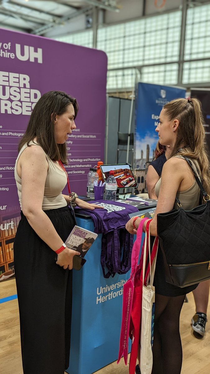 Mark Rutherford Y12's enjoying an afternoon out visiting the exhibitions at the UCAS Discovery UK Tour.  Great set up, plenty of goodies and well hosted by the <a href="/uniofbeds/">uniofbeds</a> 
<a href="/TrentUni/">Nottingham Trent University</a> <a href="/Mark_Rutherford/">Mark Rutherford School</a>