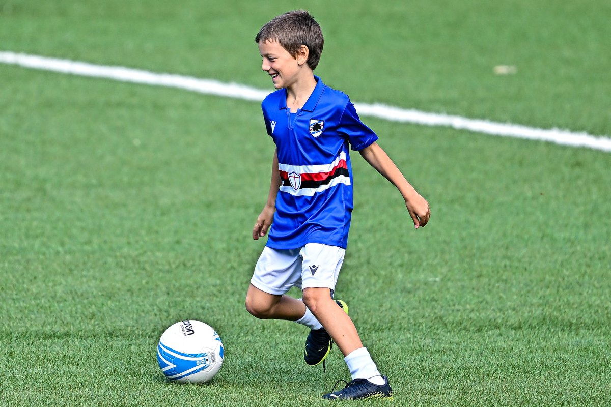 sampdoria's tweet photo. 📸 | GALLERY
#SampCamp, day 2️⃣
🔵⚪️🔴⚫️⚪️🔵 https://t.co/W51ixp9UKB