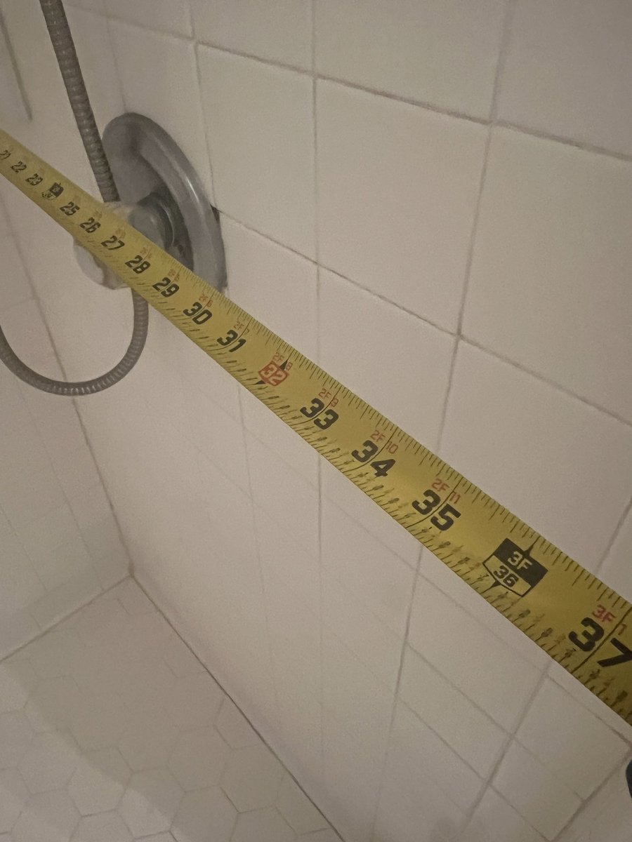 terrye_thorp's tweet photo. @marcuslemonis Update my masterbath and it’s tee tiny shower 24x38” #smallshower #masterbath #MarcusGrants https://t.co/rBOWySvLhT