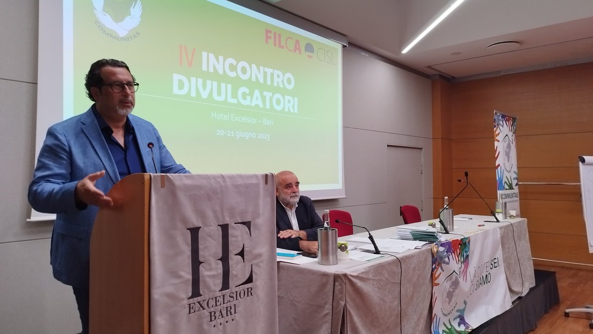 CislPuglia's tweet image. #20giugno a Bari, #Communitas @CastellucciAnto a iniziativa @FilcaCislPuglia: &quot;la #partecipazione è una visione d’insieme che, facendo leva sullo sviluppo e del lavoro, edifica una società, una Puglia e un Paese migliore” #unpostoaltavolo