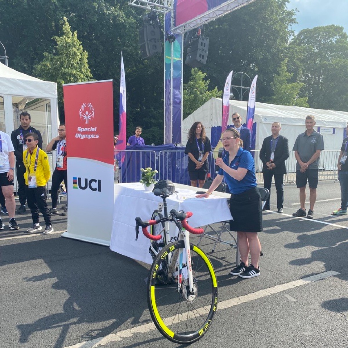 We are excited to join forces with The @UCI_cycling to help inspire and train more people with & without intellectual disabilities to take part in cycling through competing, sustainable transportation, and as a way to have fun. 📖➡️ fal.cn/3zeXc #ChooseToInclude