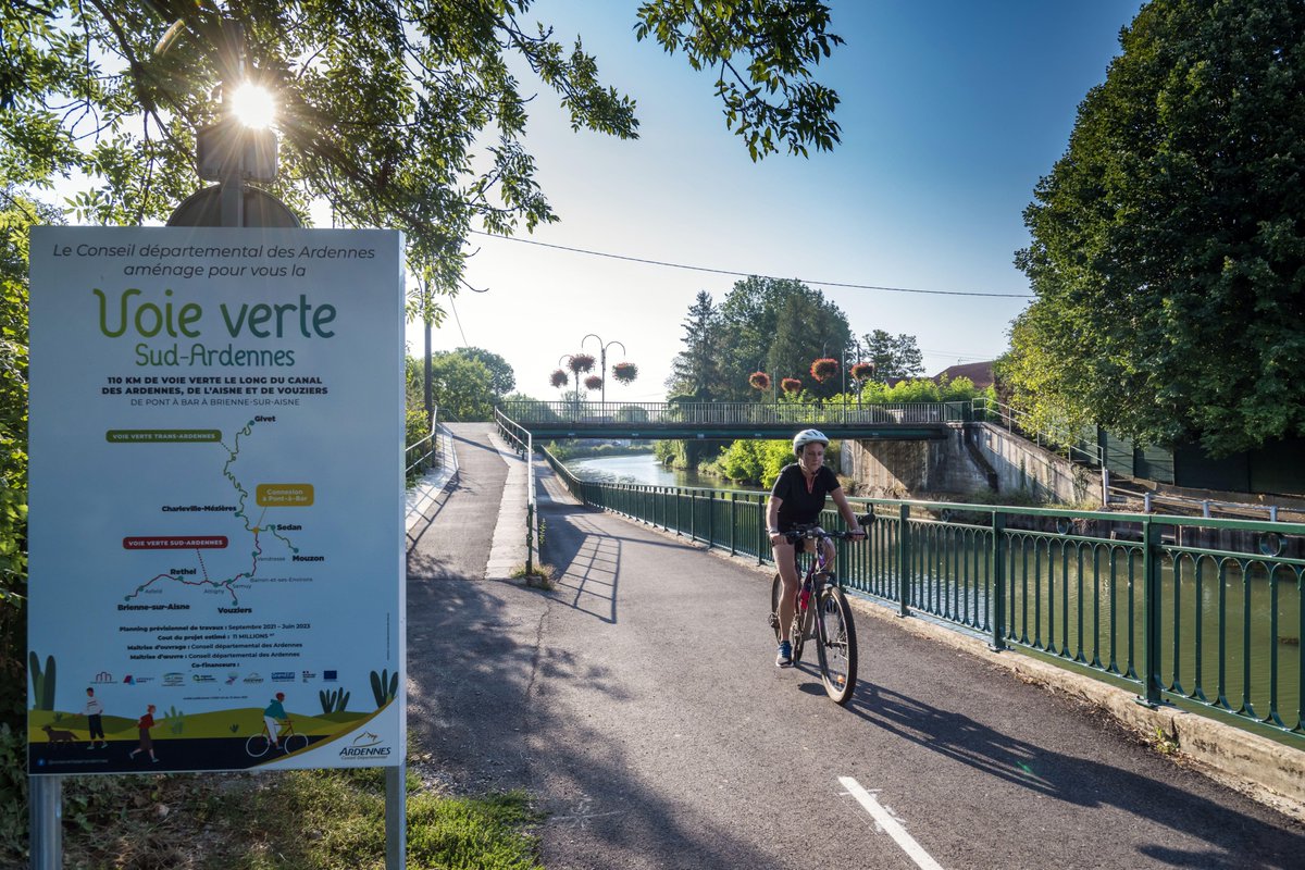 TourismArdennes's tweet photo. 𝗩𝗼𝗶𝗲 𝘃𝗲𝗿𝘁𝗲 𝗦𝘂𝗱-𝗔𝗿𝗱𝗲𝗻𝗻𝗲𝘀
Cette semaine, rendez-vous pour une étape entre #Vouziers et #Attigny
📍 Vouziers | 🚴 15 km | Revêtement de l'étape : enrobé
👉 https://t.co/GMEXXaycVK
📸 D. Truillard
#Ardennes #VoieVerteSudArdennes https://t.co/OgAI2tRffB