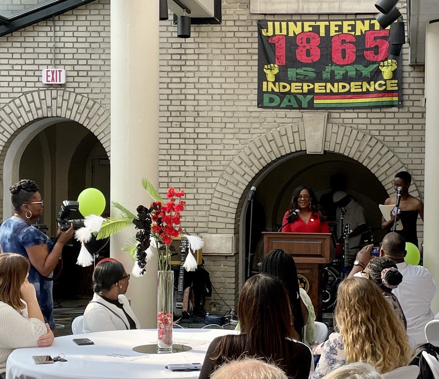 DRBC1961's tweet photo. The DRBC had a great time celebrating #Juneteenth2023 with the @TrentonAAFest! On Friday, June 16, staff participated in the kickoff event at the NJ State Annex &amp; also exhibited at Saturday's #Juneteenth celebration at @MercerCoParks. Thanks for having us! https://t.co/xJZR2b6lR6