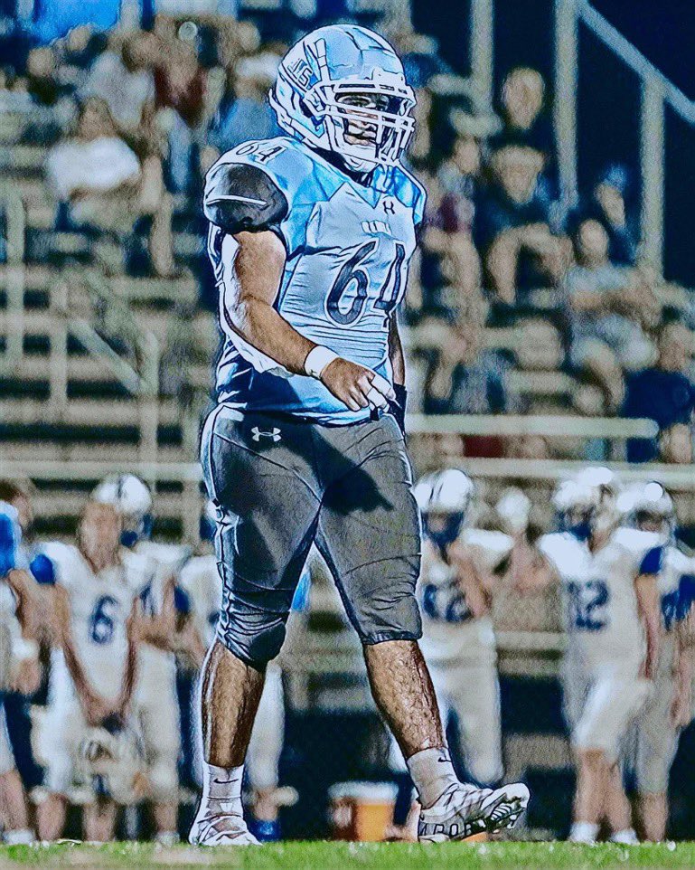 KYFUTURESTARS's tweet photo. Huge congratulations to Kentucky Future Stars Alum Shaun Roberts on receiving an offer from Hanover College! A flat out baller from the NKY area that has athletic versatility any school should desire! #Brotherhood🏈🏈 @BigShaunC_2005 @HanoverFball https://t.co/IbJHXPAPYw