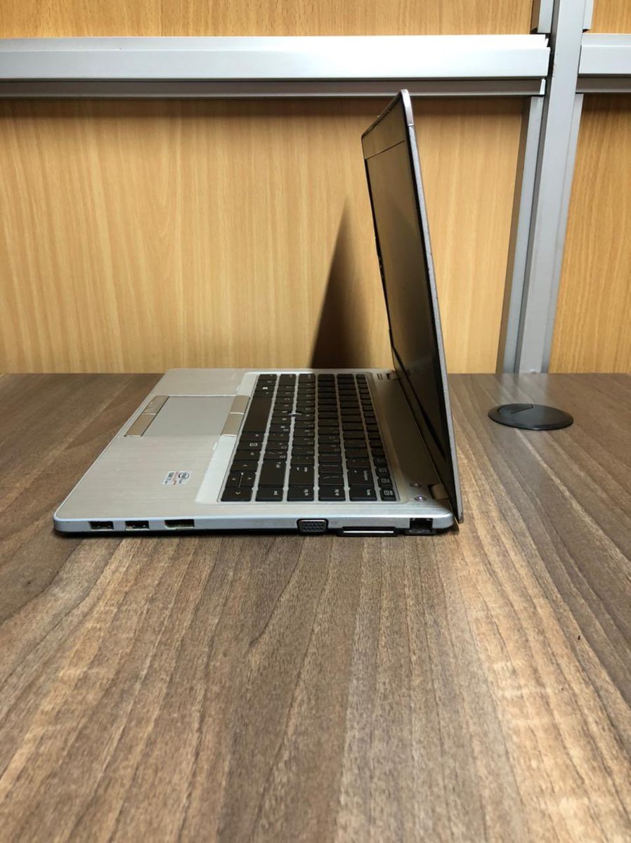 Lucy_Nj0ki's tweet photo. Hp Folio 9470m 
intel Core i7
4GB RAM
500GB HDD
BACKLIGHT KEYBOARD
@16500
0702869598

Uhuru Kenyatta    M-PESA     Tirries Tuesday  Maina Njenga https://t.co/bO3tKNJZma