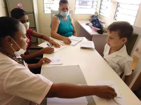 CMaceitos's tweet photo. Continúa el diagnóstico con los niños de preescolar en la tarea de pronunciación donde los niños desarrollan su expresión oral. #zuzelchacon #dmemella #DpeSantiago #primerainfancia #Mella https://t.co/DHFdgNRt9g