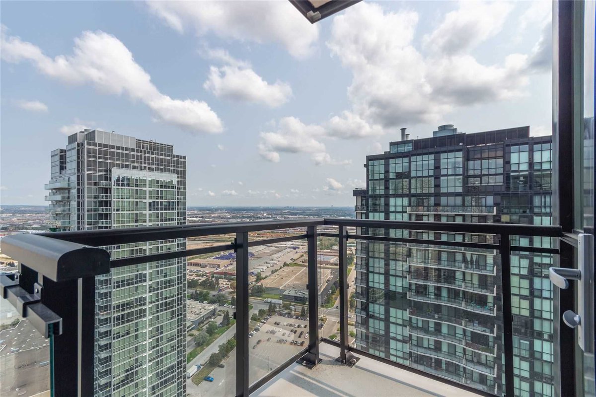 MarieCommisso's tweet photo. 2 Bedroom Vaughan Condo For Sale: $699,888! MLS®# N5933599 Expo Condo. Vaughan Condo Experts, Steven J Commisso & Marie Commisso, Vaughan Real Estate at https://t.co/pimCRhfMPZ Photos & Info--->>>https://t.co/jBjipnMgam 
#vaughanrealtor #vaughanrealestate #vaughancondoexperts #vaughan #bellaria #parkavenue #mariecommisso #stevenjcommisso