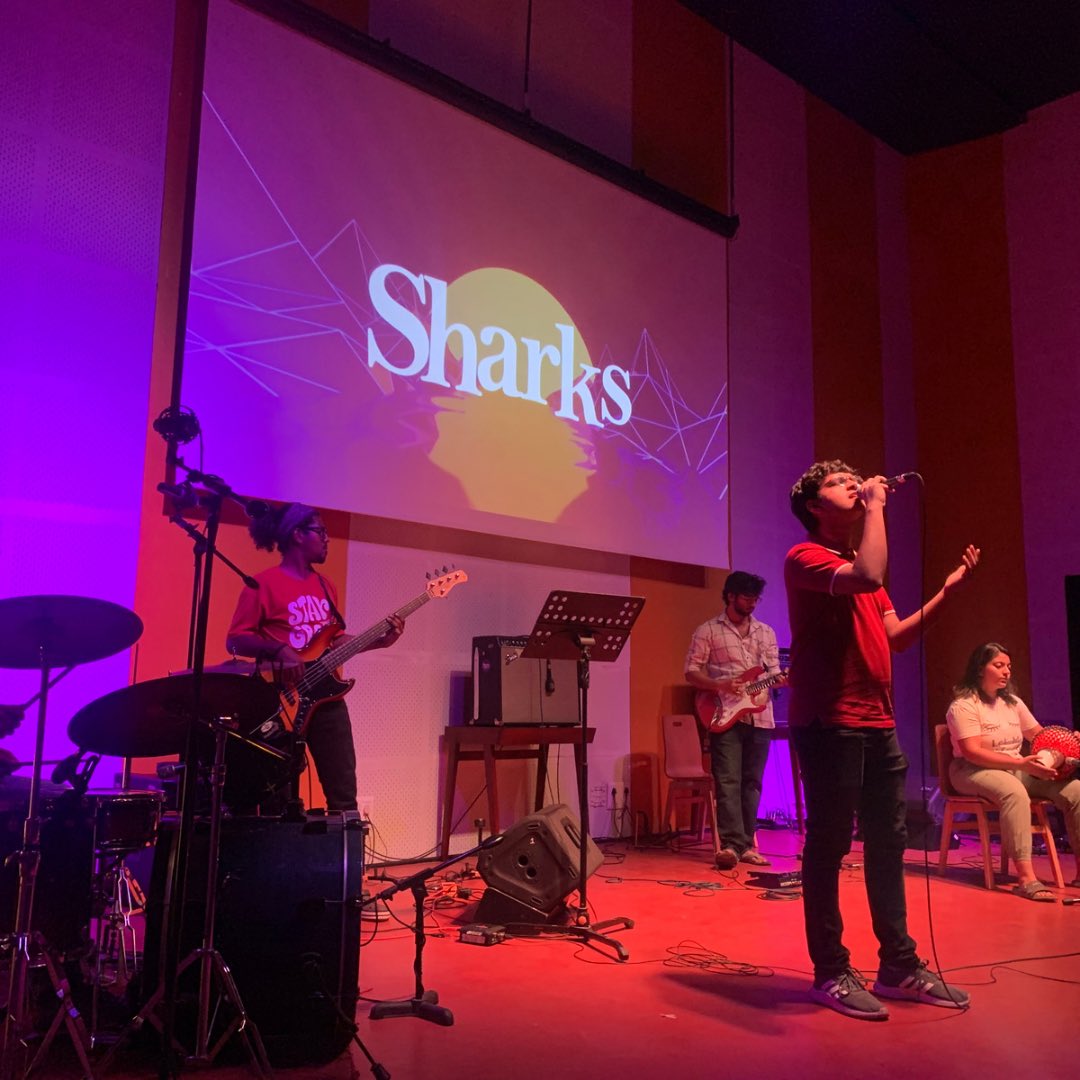 Vijaybhoomi University's Inter-House Cultural Competition: A Thrilling Showcase of Talent! 🎵

From solo dances to group grooves, the stage was on fire with captivating performances. 🎸

#VijayBhoomiUniversity #LifeAtVU #collegefest #culturaldiversity #dancing