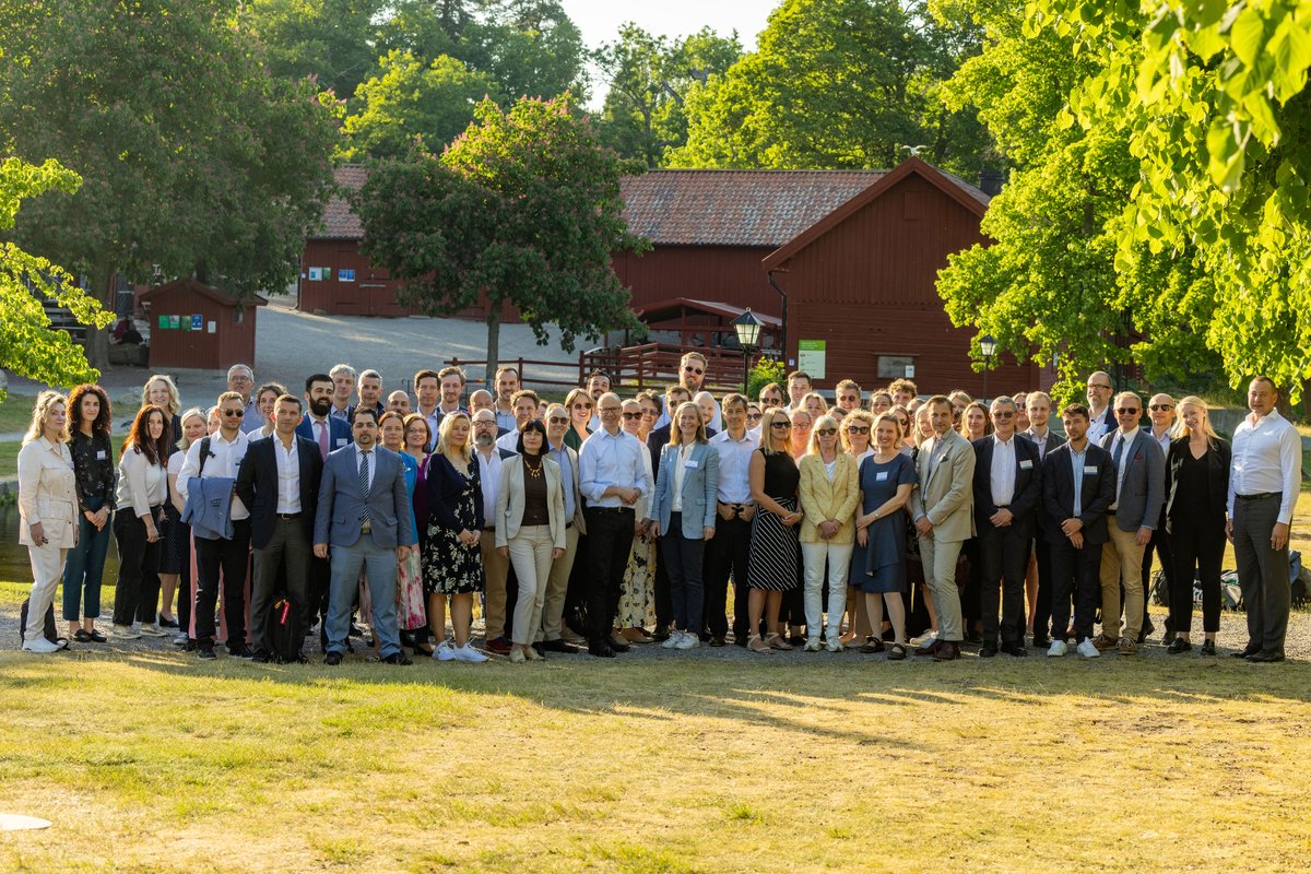 Big thanks to <a href="/FBA/">Flavio Amiel ⭐️⭐️⭐️</a> for co-organising the #CivilianCSDPForum in Stockholm under the auspices of @sweden2023eu and for making it a success. Click here to read more on the outcomes of the Forum: coe-civ.eu/the-coe/stay-i…
📸 Rodrigo Paras, FBA
