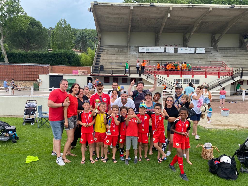 AsFabregues's tweet photo. / ASF Club. U8 confirmés 🟥🟨

🏟️⭐️ Les Fabrèguois terminent fort! 🏟️⭐️

📷 Superbe prestation des p'tits sang &amp; or qui terminent à la 3ème place du très beau tournoi de @Limoux FC ! 🏆

🙏Un grand merci au club Audois pour sa superbe organisation 🙏 https://t.co/6aMYhtgDIb