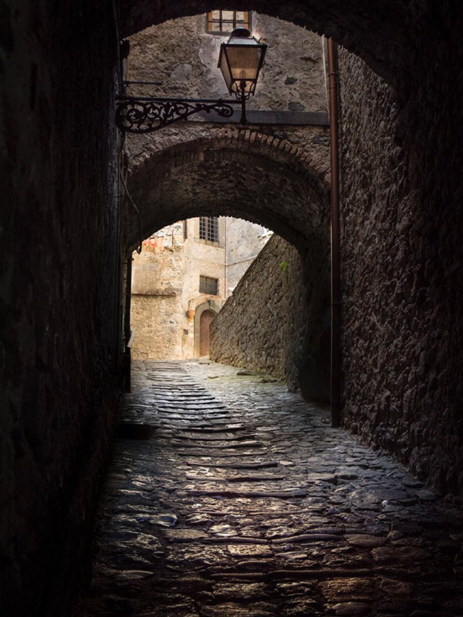 Cobbled paths lead to wonderful places. These are the places that I want to wander.