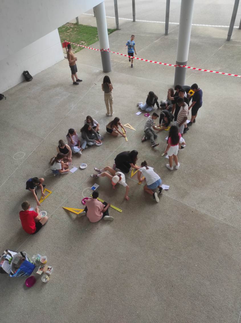 📏📐 Projet figures géométriques avec toutes les classes de 6e 👏🏻
1h par classe