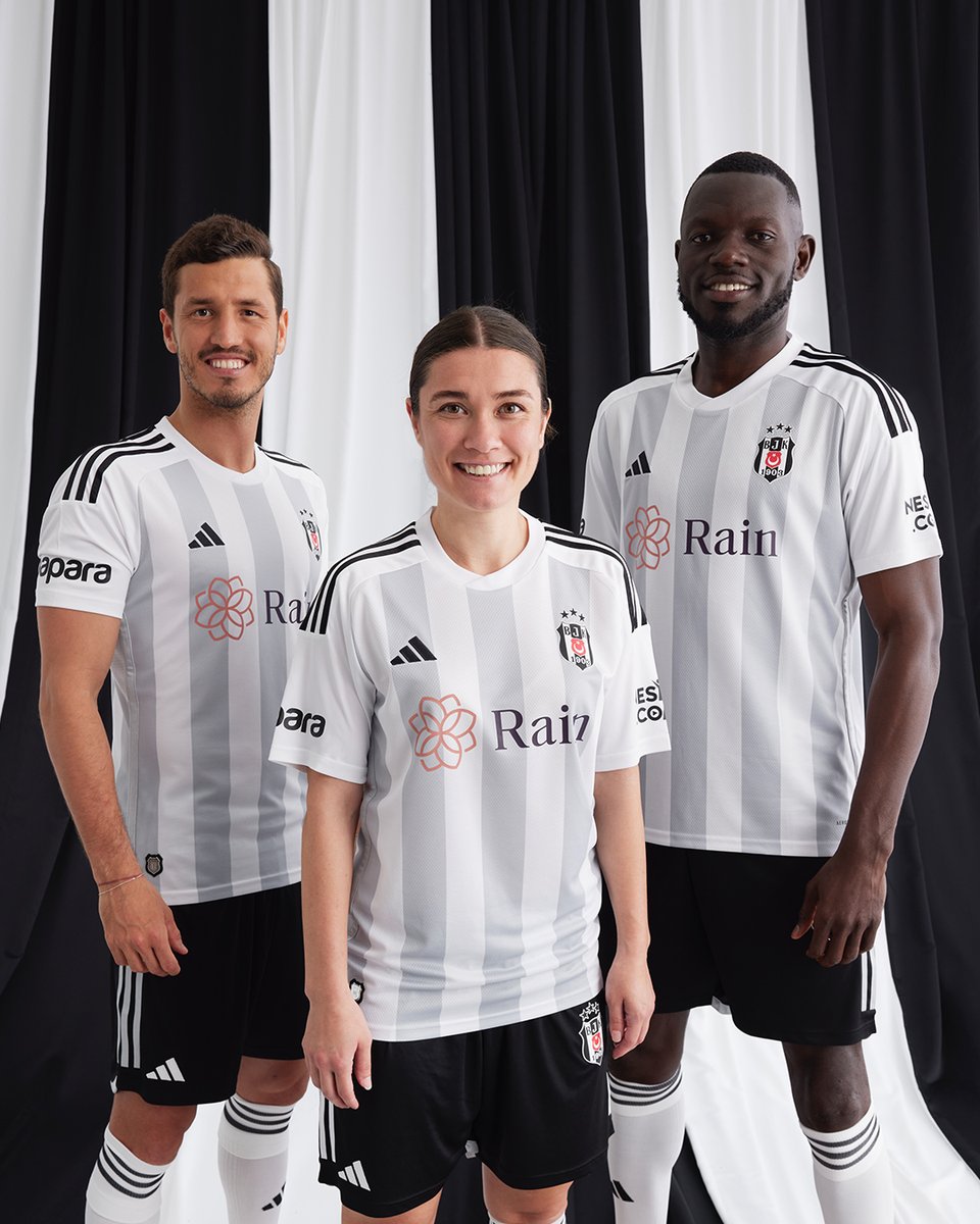 Beşiktaş JK ve adidas olarak #FormandaTarihinİziVar demekten gurur duyuyoruz. 🦅 2023-2024 sezonu Beşiktaş Futbol Takımı iç saha ve deplasman formalarımız şimdi satışta. 🔗 kartalyuvasi.com.tr/forma-lp/