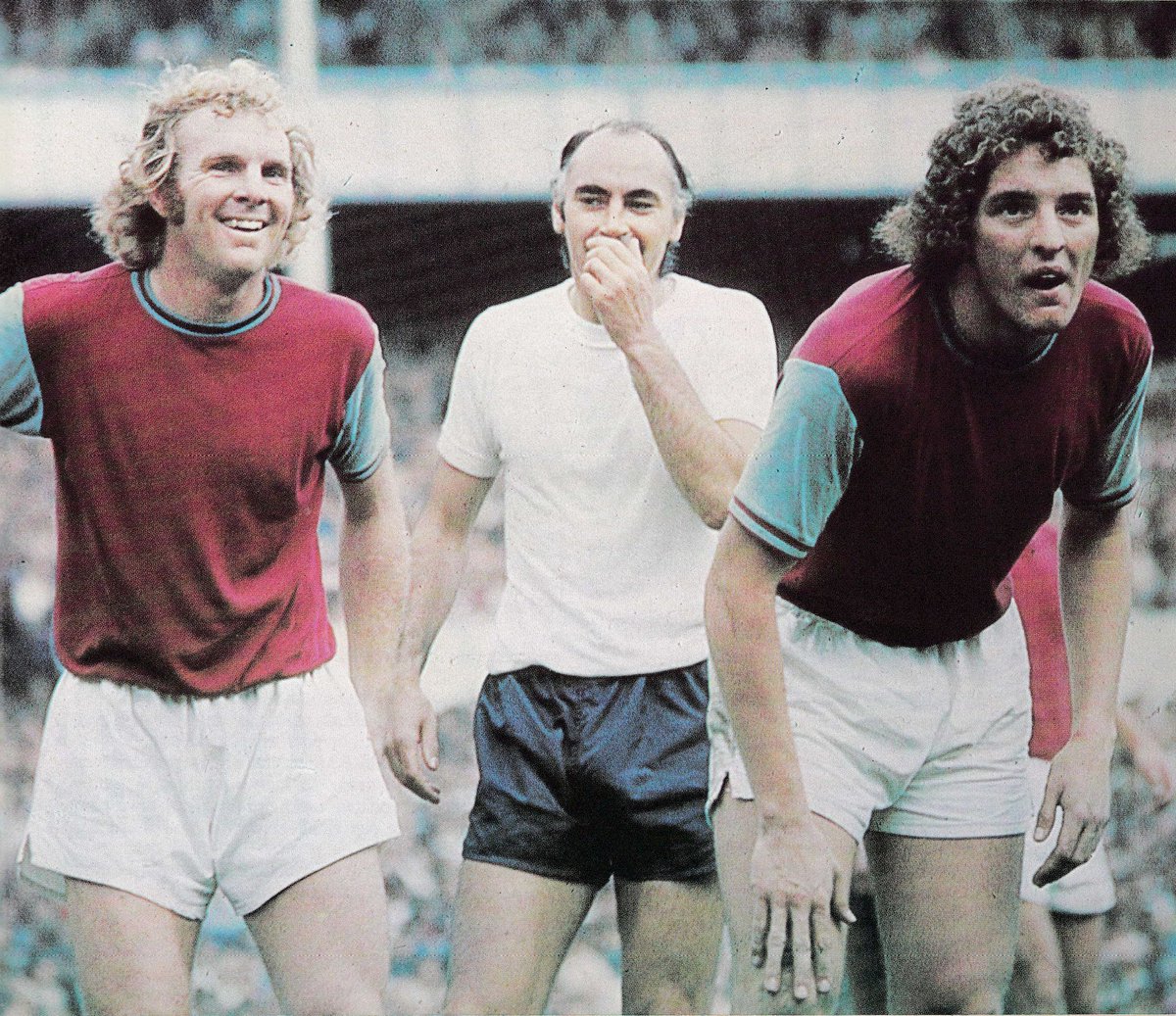 8th September 1973.
West Ham captain Bobby Moore has Tottenham striker Alan Gilzean in giggles and team mate John McDowell smirking.
#THFC #WHUFC #BobbyMoore