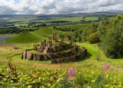 Meet tomorrow's Solstice sunrise at 4am with a ceremony led by Prof Graham Harvey & Dr Luidmila Nikanorova with storytelling, activities, tours & interactive talks during the day at Crawick Multiverse 🌄 ow.ly/L2Si50OSSnH @religion_ou @OU_Classics @OU_Literature @CMVerse