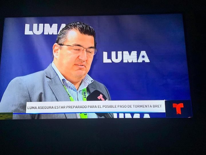 rafainformatico's tweet photo. "LUMA asegura estar preparado para el posible paso de tormenta Bret"

Traducción: Ya LUMA compró salchichas, export sodas y una cajita de agua embotellada. 🤣🤣🤣🤣 https://t.co/scRhfl20ts