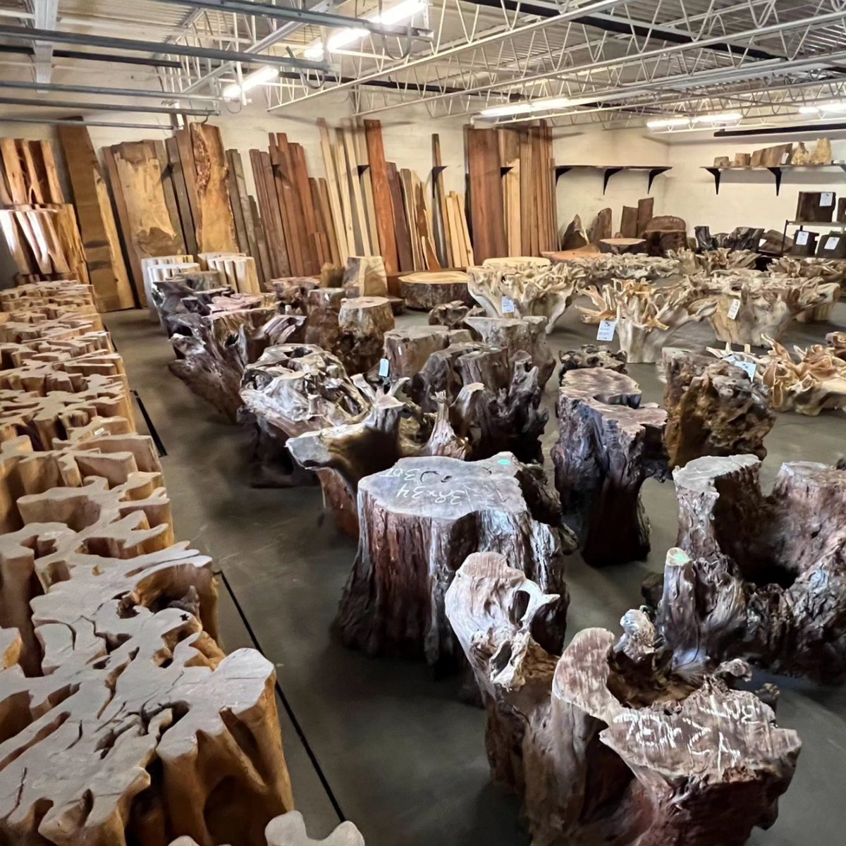 mbohlkecorp's tweet image. These unique and rare wood bases are available from M. Bohlke Lumber in Fairfield, OH. 🌳 We carry Carapanuba, Manzanita, Redwood, Santos, and Teak. Read all about that base: mbveneer.com/may-june-2023-… 🌳 #wooddesigns #tabledesign #interiorarchitects #designwithwood