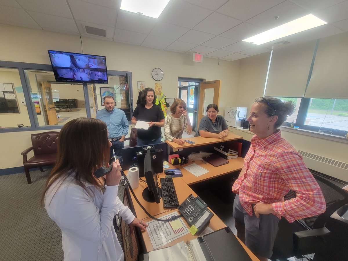 Our specialists united for the last morning announcement of this school year 🧡🖤 <a href="/mayos4dayos/">Kim Mayo</a> <a href="/casillo_j/">Lisa J Casillo</a> <a href="/tbennett1213/">tara bennett</a> <a href="/BartonPto/">Clara Barton PTO</a> We made it!