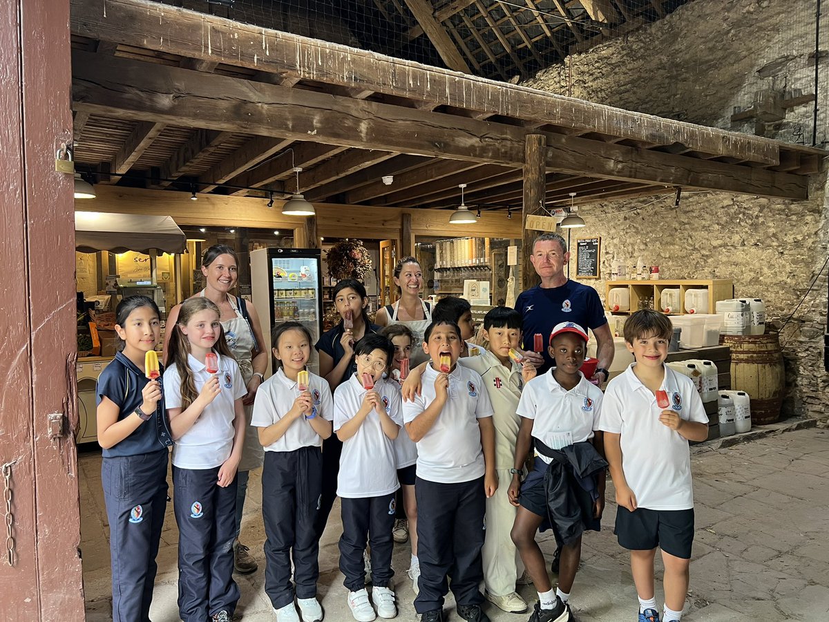 The Blue Coat School tweet media