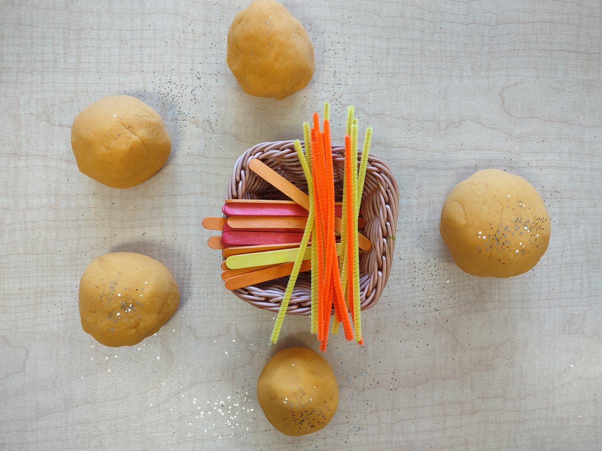 SMPSEarlyON's tweet image. Celebrating Summer Solstice tomorrow!! Come and play at St Margaret&apos;s EarlyON! #tdsb #earlyyears #inquirybasedlearning #playbasedlearning