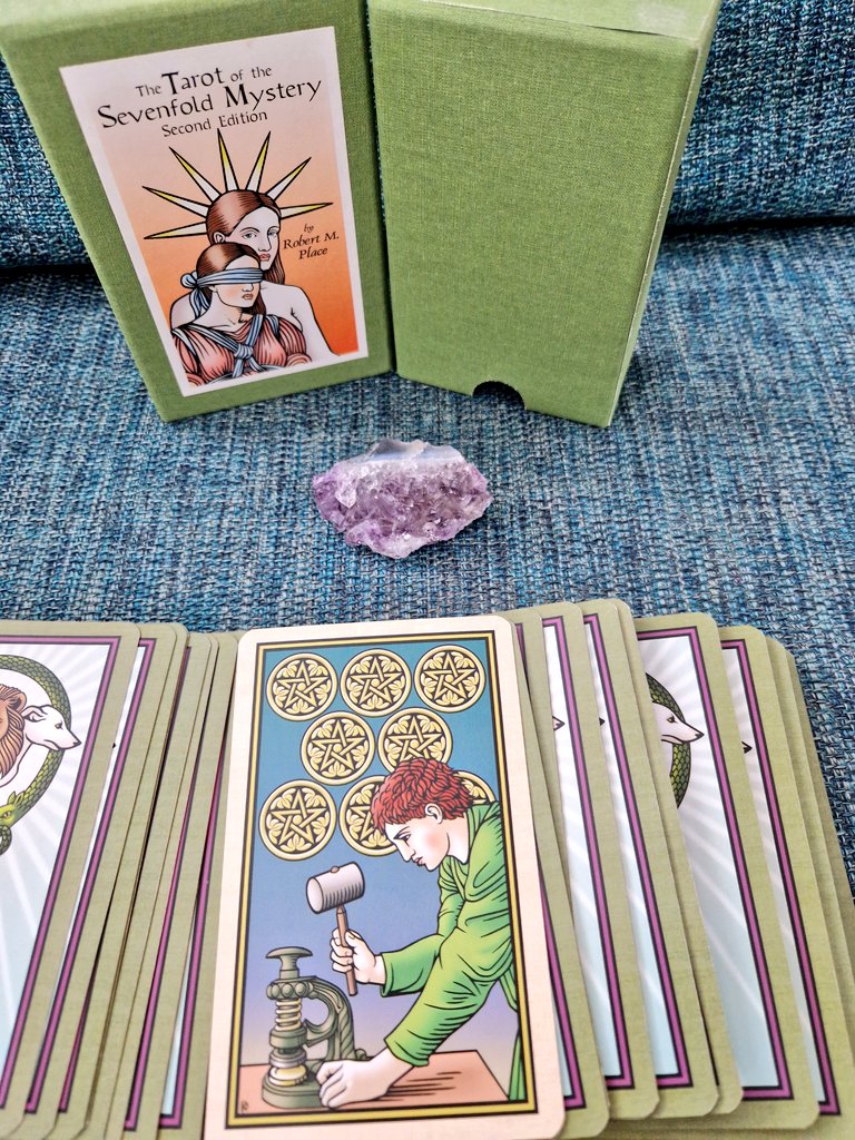 #cardoftheday
'This sense of financial satisfaction that comes with boredom package might be a nuisance for some of us. Then, we might need to lay the cards open on the table and think thoroughly and make a decision about what we 'really' want!'
Deck: The Tarot of the Sevenfold