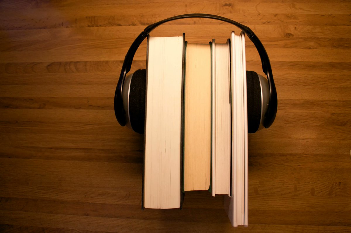 Audiobooks are perfect for those who love to read but struggle to find the time. What audiobook are you currently listening to? 🎧  #audiobooks #audiobookappreciationmonth