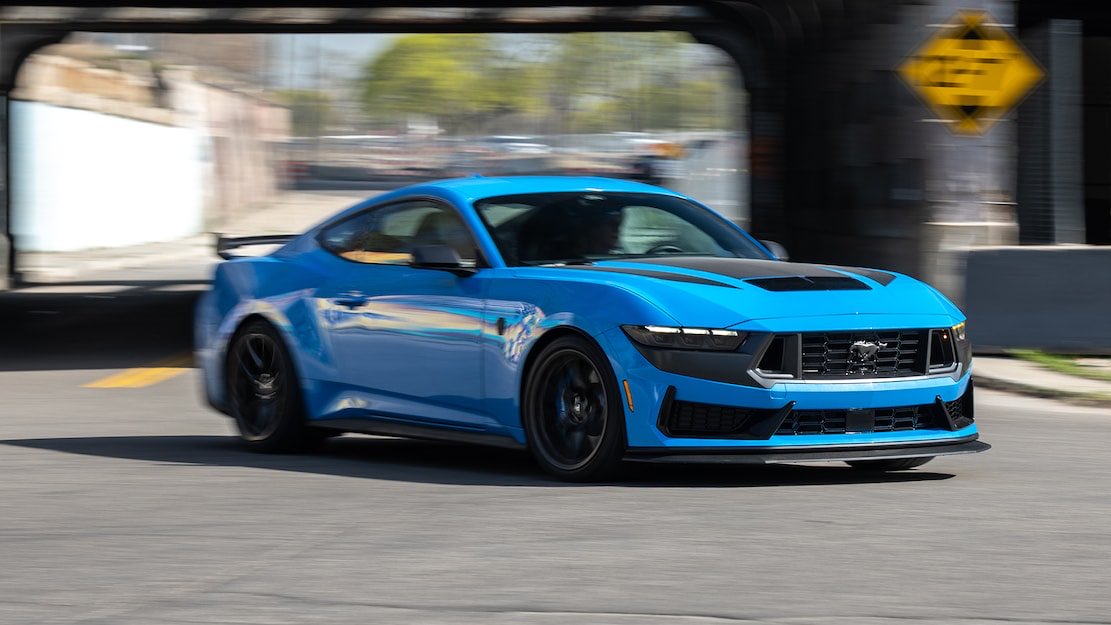 HennesseyPerf's tweet photo. Grabber Blue crushing our Monday Blues ๐ฅต๐งโโ๏ธ
๐ธ: @motortrend
#GrabberBlue #DarkHorse #S650mustang #Mustang #Ford #2024 #MustangGT #GT #mustangfanclub #SavetheManuals #LongMayWeDrive https://t.co/jxFz1bmgsY