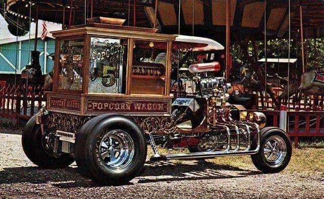 #TruckTuesday! 🚚 🔥 🖤!! Popcorn wagon!! 🍿