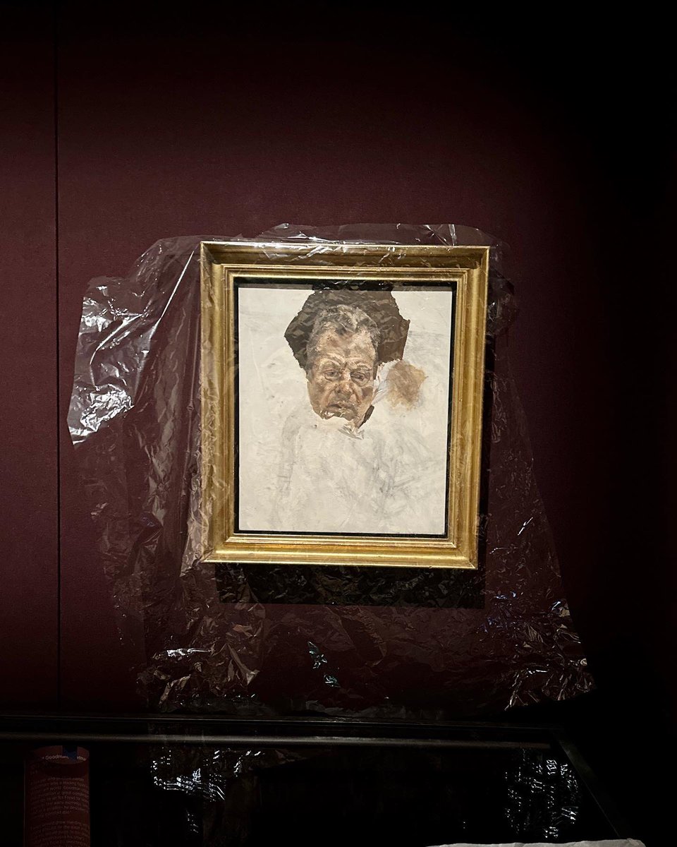 The wrappers are finally coming off..
Huge week for #nationalportraitgallery as doors finally open on its spectacular transformation. Massive congratulations and thanks to the gallery's dedicated staff, supporters and friends (and my fellow trustees) for the years of hard work