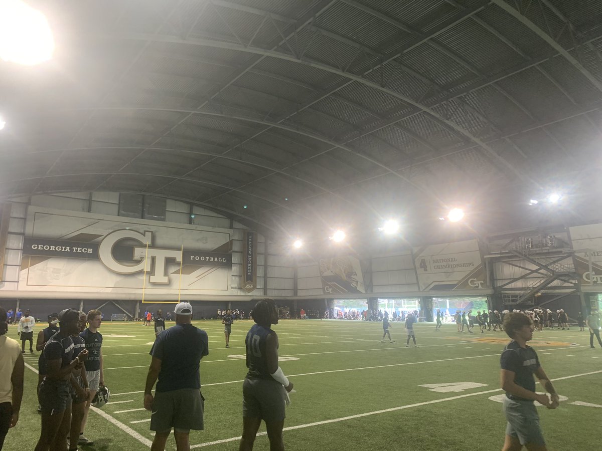 Ch.2 of the Summer College Tour

🎓Georgia Tech
📍Atlanta, GA

🥇Brent Key - Corky Kell 7v7 Classic 

Excited for a full day of ball with the guys 💥
