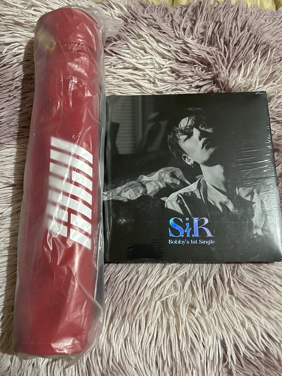 kselect_ph2's tweet photo. Two of our followers who retweets this will get a chance to win the following (See photo) if Jinhwan’s Paradise music video will have 1M views on Youtube in the first 24 hrs.

@iKON_gnani_____ @iKONIC_143 

#PARADISE
#김진환 #진환 #ジ��ン #JINHWAN #JAY #아이콘 #iKON https://t.co/Tf5XyS27tu
