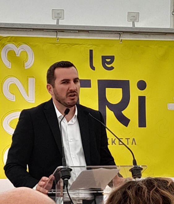 AlainMano64's tweet photo. ♻️Inauguration ce matin nouvelle ligne de tri #canopia @VilleDeBayonne @JreneEtchegaray @MBISAUTA Antoine ANDRE @citeofrance 15.5 M€+22% de collecte +50% capacité de production Bouteilles #PET recyclées et valorisées ensuite sur le site @suez Bayonne 👏 #economiecirculaire 🌍 https://t.co/bKzdFPa6QS