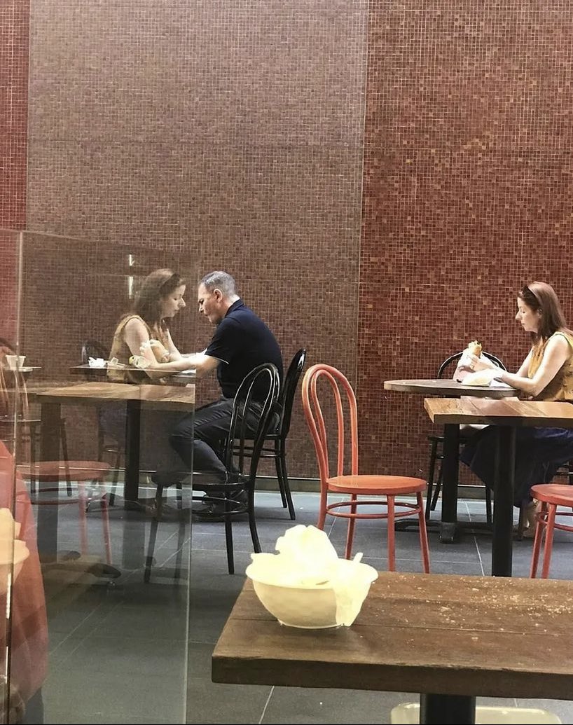 sselen's tweet photo. Paralel bir dünyada insanlar birlikte mutlu olabilir. https://t.co/Zm7wlcHpu4