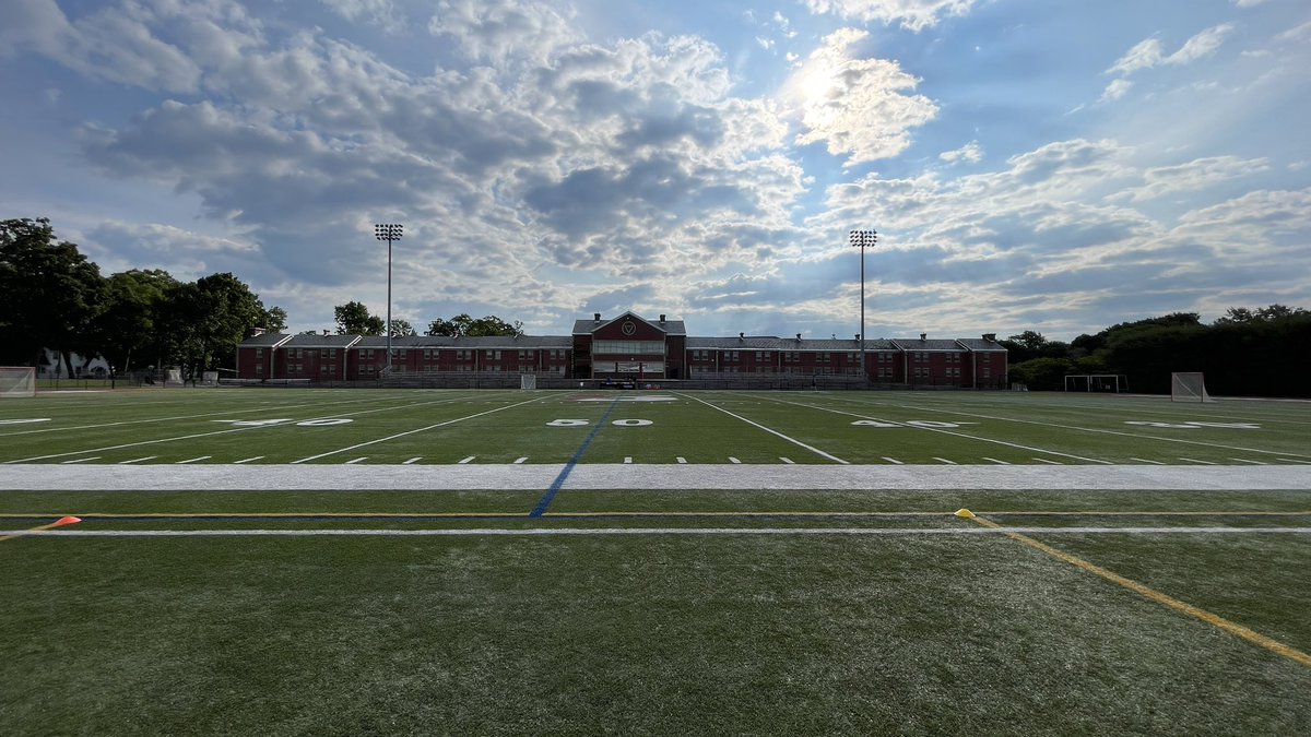 NilesmLarson's tweet image. Solo shoot at Springfield College today. Hawk as my wingman….