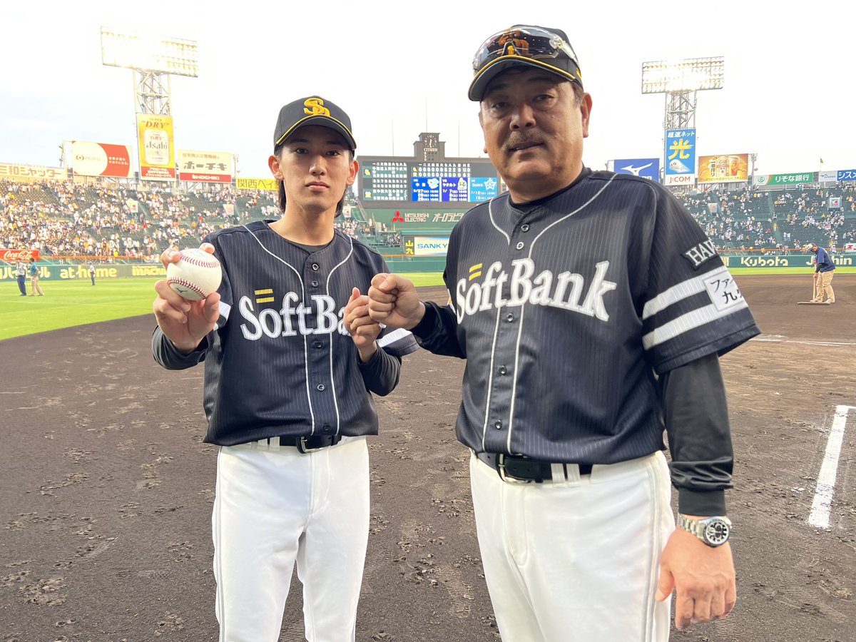 6/18 プロ初勝利する事が出来ました⚾️

父の日に初勝利をプレゼントする事が出来て父に喜んで貰えて一生忘れない日になりました🎁

これからも少しずつ恩返しが出来るよう怪我する事無く頑張ります！

お父さん、お母さんいつもありがとう🙇
これからも応援宜しくね！