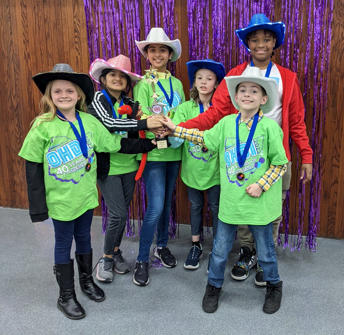We want to recognize the  <a href="/IDODI/">Destination Imagination</a> team from  <a href="/LakotaEndeavor/">Endeavor Elementary</a>  "Elemental Dragons" who placed 15th overall in the engineering, elementary level challenge - as a 1st yr team! Members: Elaina Sopko, Anushka Trivedi, Aarvi Nevagi, Juliana Leach, Blake Curry, and Bryan Burling.