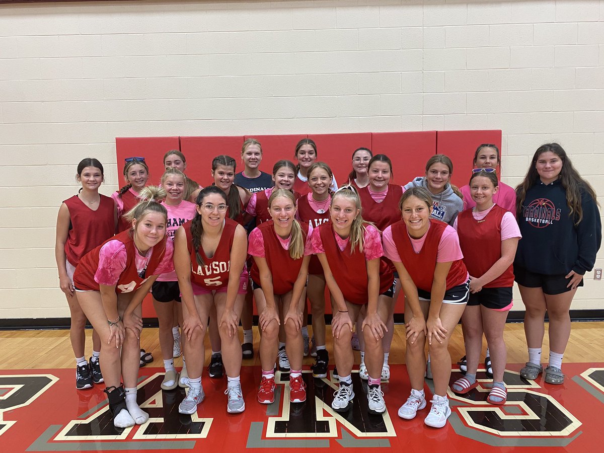 LawsonGBB's tweet photo. Day 2 Team Camp. #PINKOut #4quartersSTRONG #NeverSettle https://t.co/haxXgkgg9C