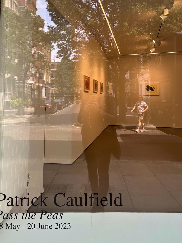 TheArtHunteruk's tweet image. &quot;PASS THE PEAS&quot; at Josh Lilley Gallery in central London. Today is the last day to see an exhibition of never-before-seen works. #Patrickcaulfield #blogreview #artcritic #julianvilarrubi
julianvilarrubi.com/new-blog