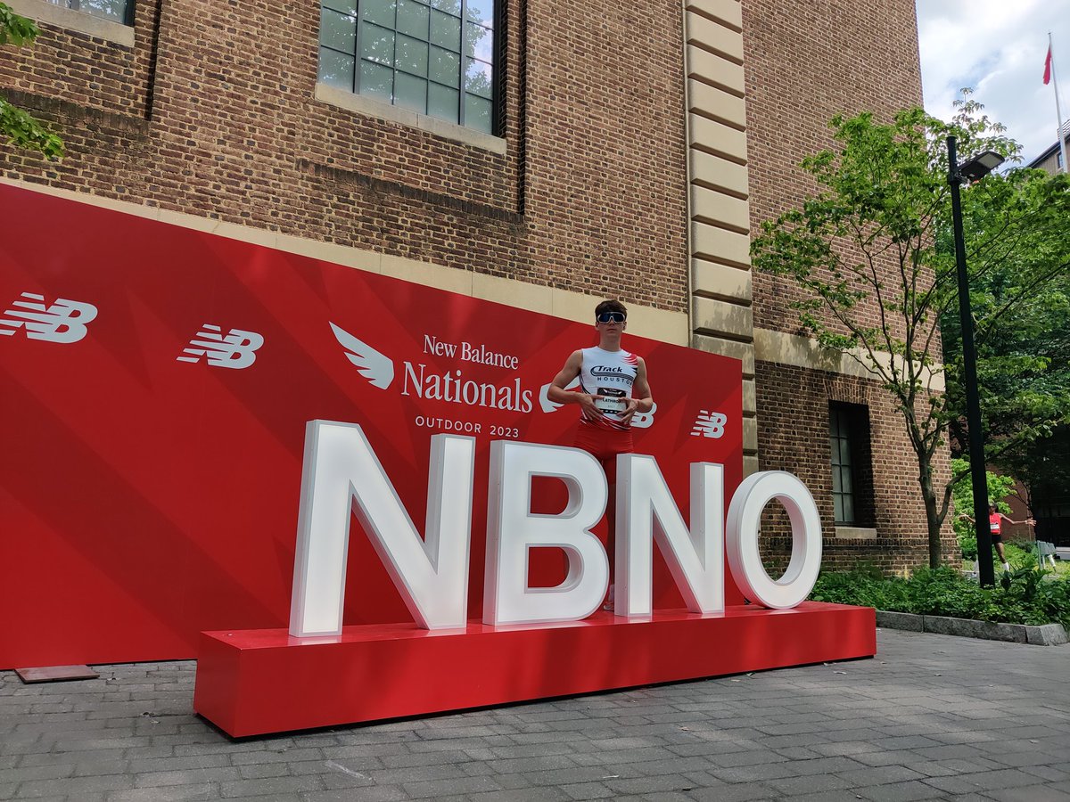 Adin_Lathrop's tweet photo. Great Weekend at New Balance Nationals! Ran a PR of 1:52.08 in the 800m. #phase149 https://t.co/8BQ1BudQy1