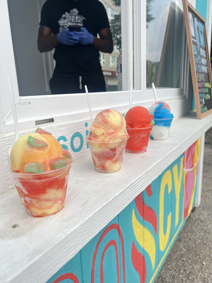 New Black Owned Philly Water Ice Stand in Trinity groves! 

- tons of flavors and candy toppings 
- also have gelati (water ice/ice cream mix) 
- dairy &amp; gluten free + vegan (not the gelati) 
- Open Tuesday - Sunday 

📍So Icy DFW 
423 SINGLETON BLVD, DALLAS, TX 75212